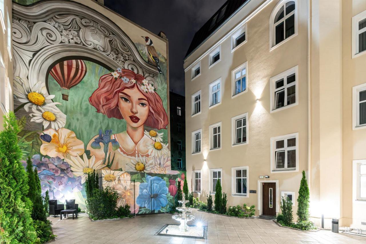 Komeda Apartment Hidden In Poznan Old Town By Noclegi Renters Buitenkant foto