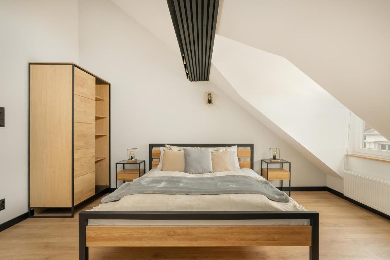 Komeda Apartment Hidden In Poznan Old Town By Noclegi Renters Buitenkant foto